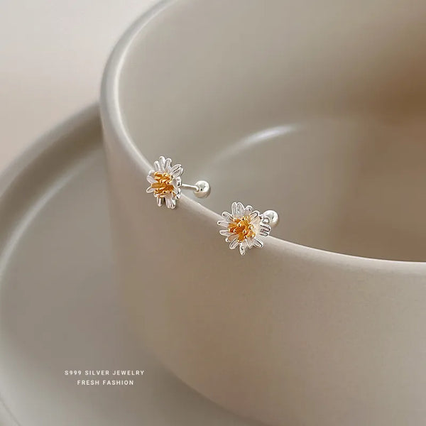 Daisy Gleam Ear Studs